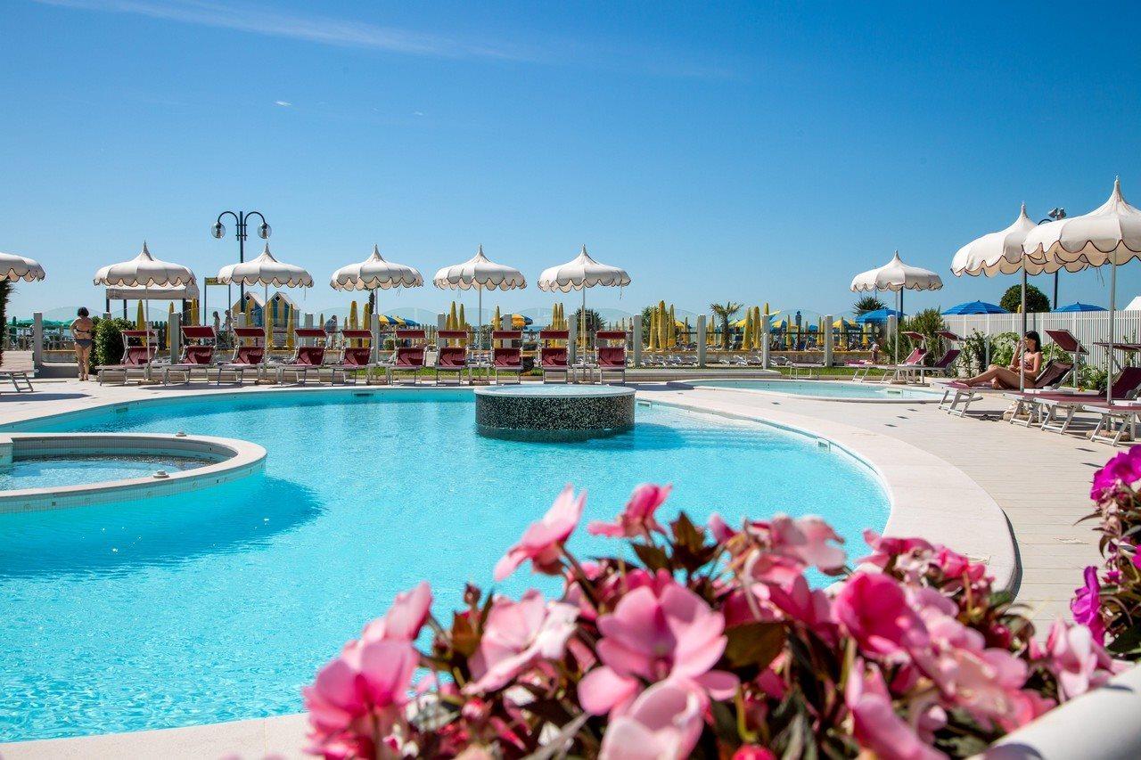 Baia Del Mar Beach Boutique Hotel Лидо-ди-Езоло Экстерьер фото