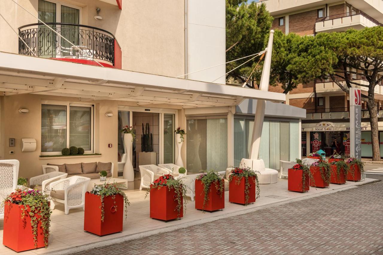 Baia Del Mar Beach Boutique Hotel Лидо-ди-Езоло Экстерьер фото