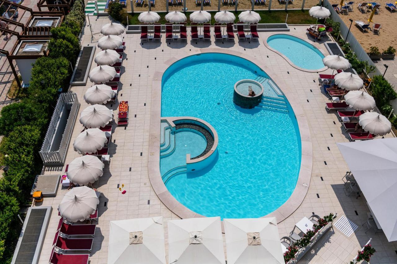 Baia Del Mar Beach Boutique Hotel Лидо-ди-Езоло Экстерьер фото